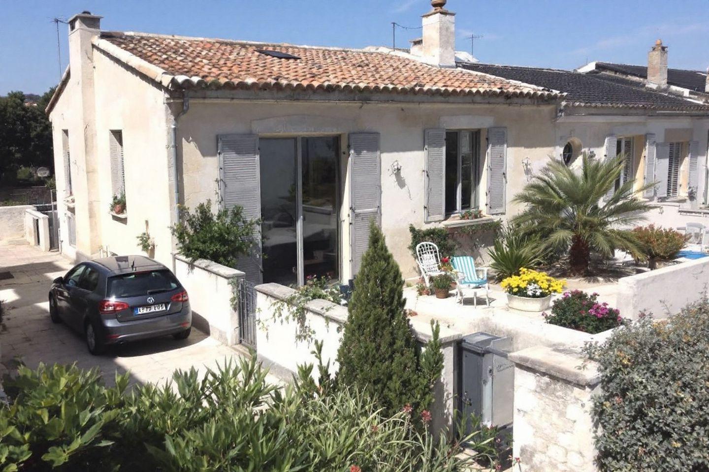 Prix immobilier Nîmes : prix au m², évolution et demande locative étudiante en 2025